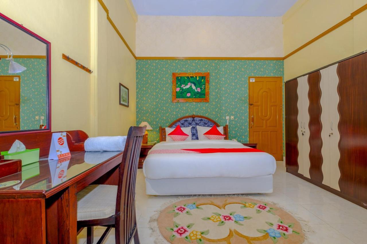 Oyo 3088 Green Valley House Сенггиги Экстерьер фото