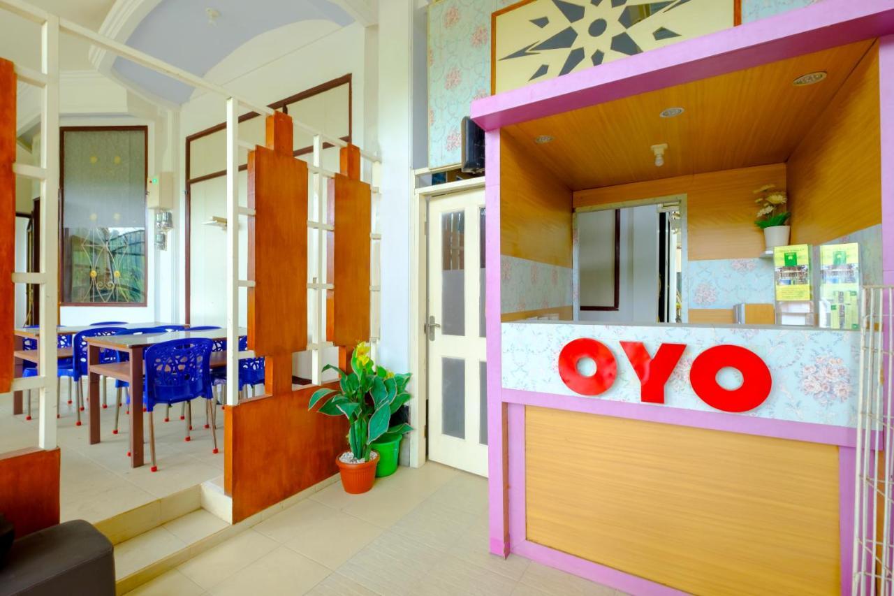 Oyo 3088 Green Valley House Сенггиги Экстерьер фото